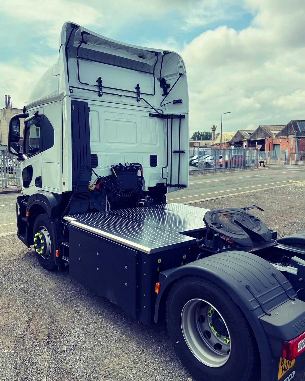 DAF-XF Tractor to rigid wheelbase conversion completed